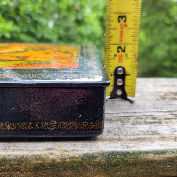 Vintage Russian Palekh Lacquer Box Hand-Painted Fairy Tale Scene Hinged Lid Red - Picture 4 of 14